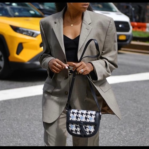 kate spade Handbags - New kate spade knott houndstooth saddle crossbody